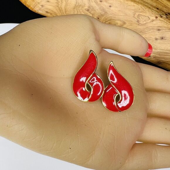 Vintage Enamel  Red Gold Tone Enamel Wave Pierced Earrings 90s Y2K - Picture 5 of 7